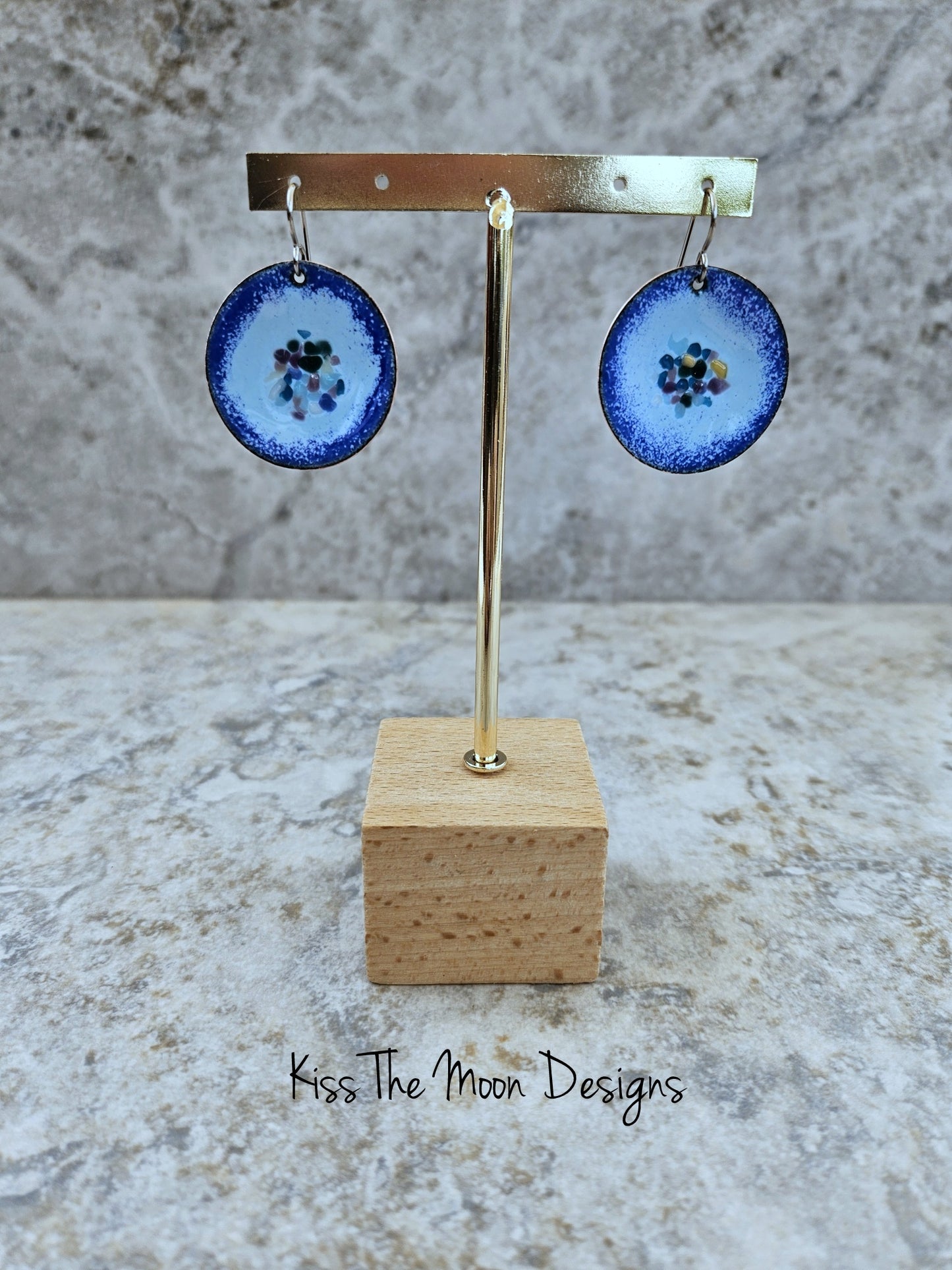 2 Toned Blue Eanemled Circle Earrings