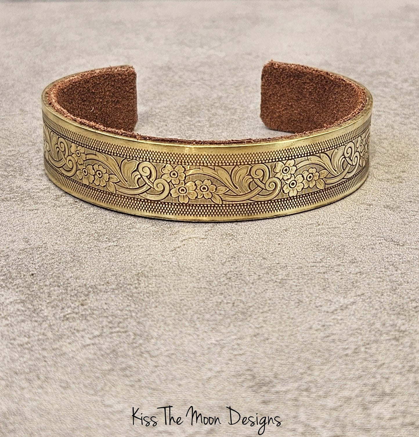 Brass Scrolled 3 Flower Cuff Bracelet